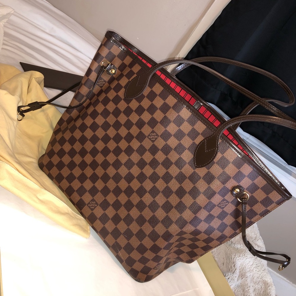 Louis Vuitton Neverfull MM Damier